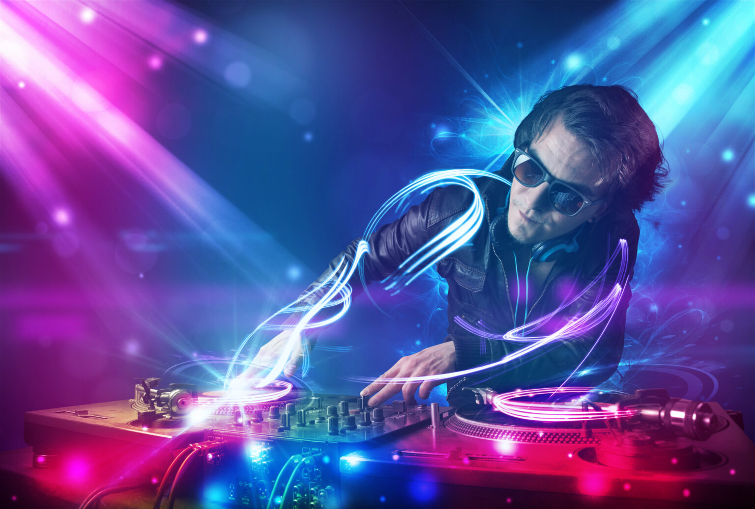 Discobowling mit Schwarzlicht und Musik